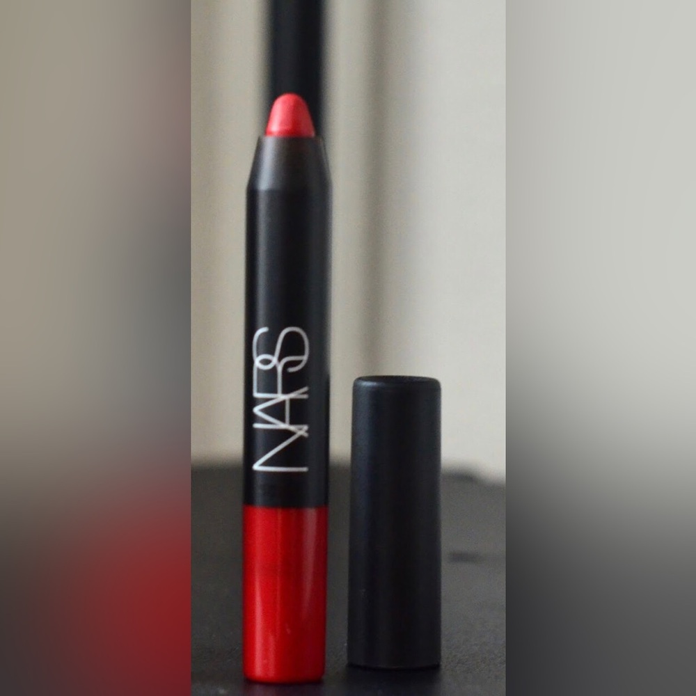 NARS Mini Lip Pencil - Cruella - Picture 4 of 4